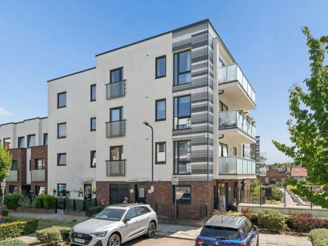 Williams Way, Wembley HA0 2 bed flat to rent £2,250 pcm £519 pw