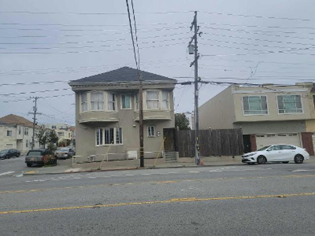 Williams Ave