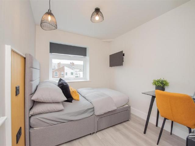 Willis Street, Warrington WA1 1 bed in a house share to rent £650 pcm £150 pw