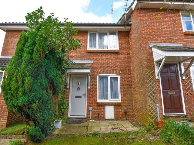 Willoughby Court, London Colney, AL2 1 bed house to rent £1,295 pcm £299 pw