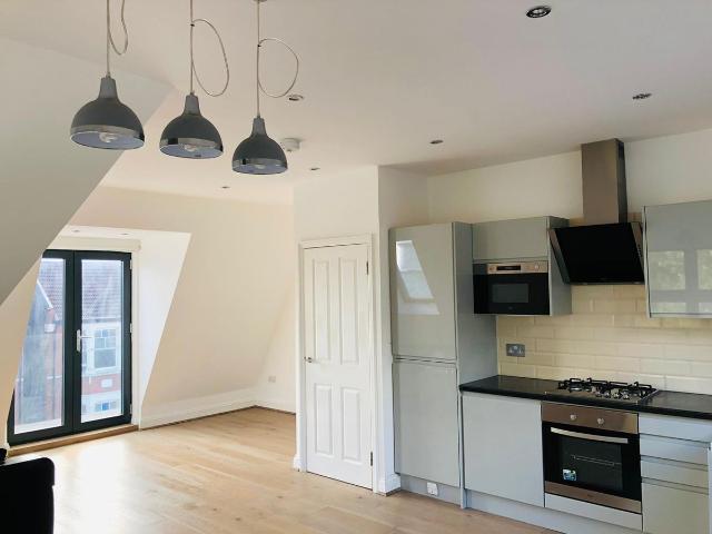 Willoughby Road, London N8, 3 bed flat to rent, £2,450 pcm | PrimeLocation