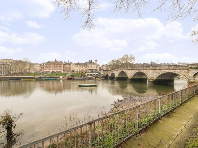 Willoughby Road, Richmond. 1 bed flat to rent £1,850 pcm £427 pw