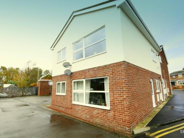 Willowtree Avenue, Durham DH1 2 bed apartment to rent £850 pcm £196 pw
