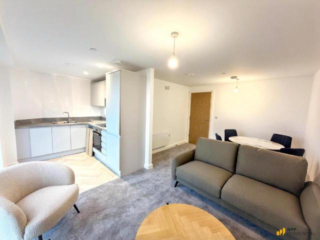 Willow Court, Ford Lane, Salford 2 bed apartment to rent £1,300 pcm £300 pw