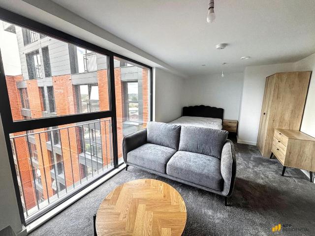 Willow Court, Ford Lane, Salford M6, Studio to rent, £900 pcm | PrimeLocation