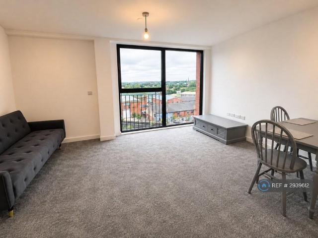 Willow Court, Salford, M6 Studio to rent £1,025 pcm £237 pw