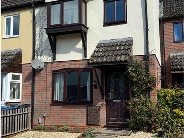 Willow Close, Alcester B49, 3 bed terraced house to rent, £1,095 pcm | PrimeLocation