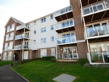 Willow Close, Snodland, Kent ME6, 2 bed flat to rent, £1,600 pcm | PrimeLocation