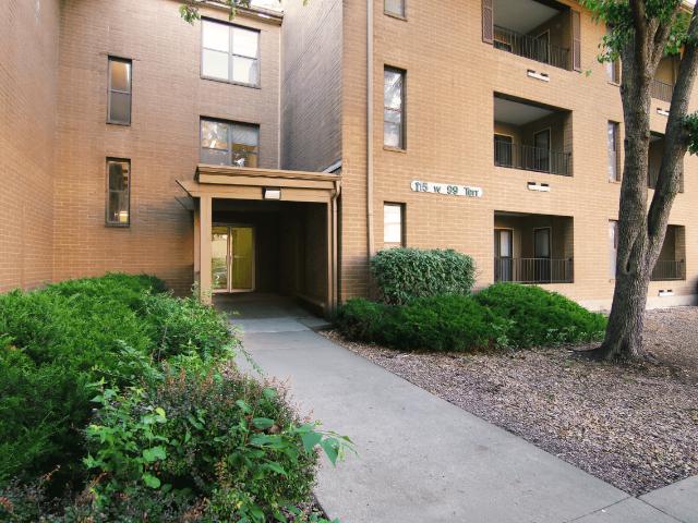 Willow Creek 2 Bedroom Apartment for Rent at 201 W 99th Ter, Kansas City, MO 64114 Willow Creek