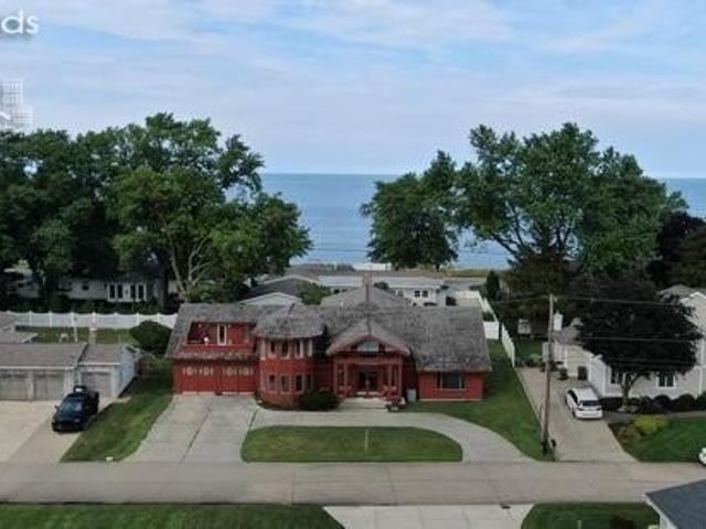 Willow Dr, Sandusky, Home For Sale