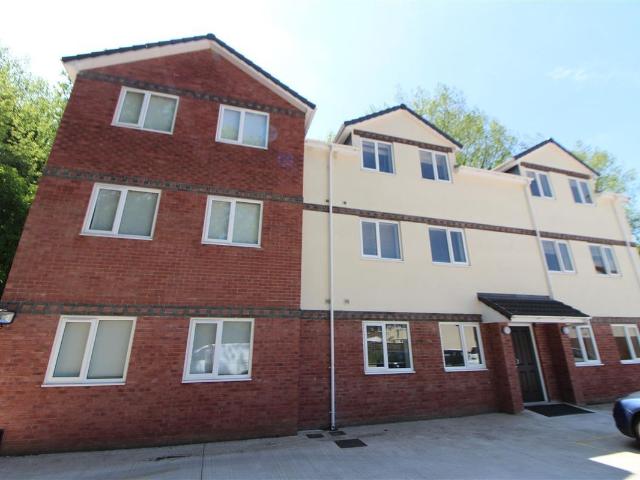 Willow Drive, Llanmartin NP18, 2 bed flat to rent, £825 pcm | PrimeLocation