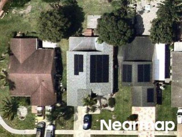 Willow Pond Ct E