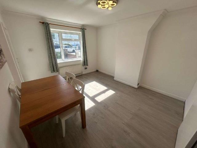 Willow Road, Dartford