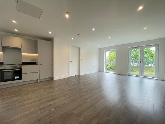 Willow Road, Leeds, West Yorkshire LS4, 2 bed flat to rent, £1,350 pcm | PrimeLocation
