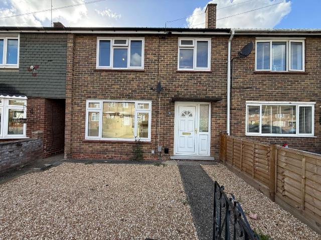 Willow Way, Aldershot GU12, 3 bed terraced house to rent, £1,800 pcm | PrimeLocation