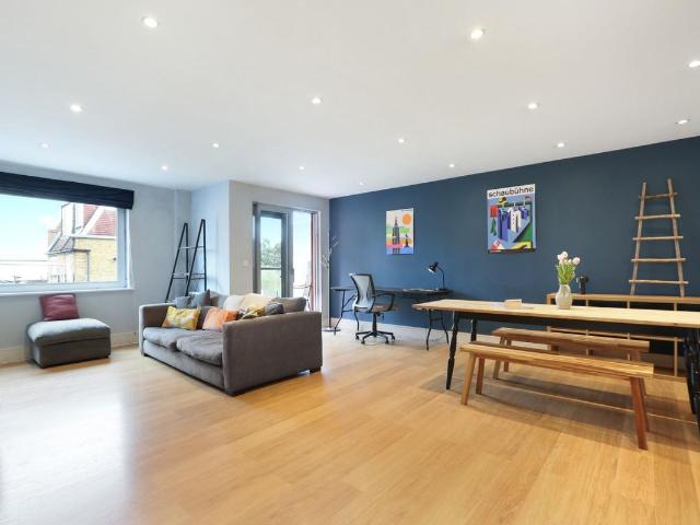 Willow Way, London SE26, 2 bed flat to rent, £1,900 pcm | PrimeLocation