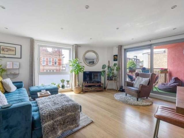 Willow Way, London, SE26