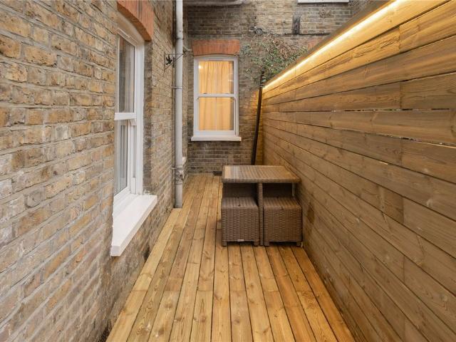 Willow Vale, W12, London
