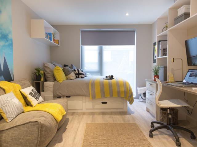 Willowbank Crescent, Glasgow, G3 6NB, United Kingdom | Room for rent #137835612 | Rentberry