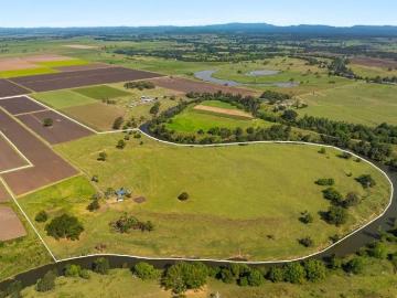 'Willowbank' Riverfront Cropping & Livestock on 100 Acres