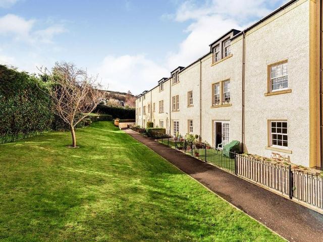 Willowbrae Avenue, City of Edinburgh, EH8 7HF, United Kingdom | 2 bed apartment for rent #134072885 | Rentberry
