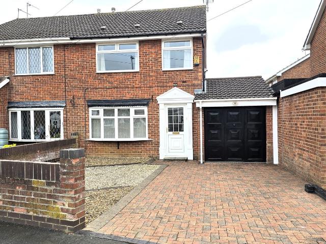 Willowdale, Hull, North Humberside HU7, 3 bed semi detached house to rent, £950 pcm | PrimeLocation