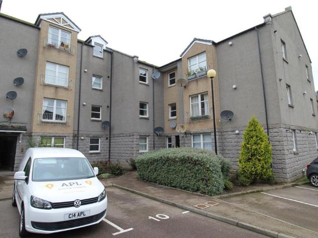Willowgate Close, Hardgate, Ground. 2 bed flat to rent £795 pcm £183 pw