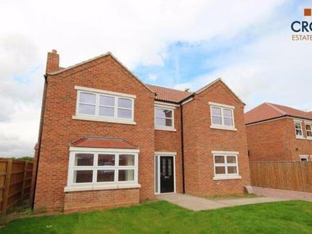 Willows Garth, Roxton Road, 4 Bedroom Detached