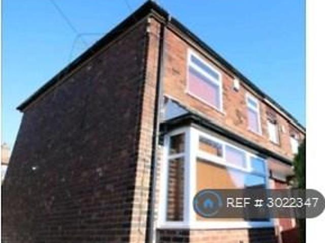 Wilma Avenue, Manchester, M9 2 bed semi detached house to rent £1,200 pcm £277 pw