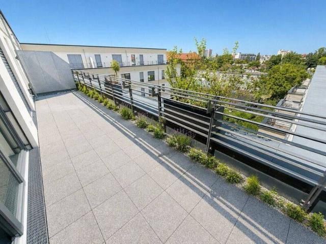 Wilmersdorf: Brandenburgische Str 2 Zi DG mit TERRASSE ca. 80 m² ab SOFORT
