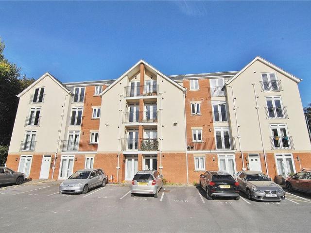 Wilminton Terrace, London Road, Stroud, Gloucestershire GL5, 2 bed flat to rent, £1,000 pcm | PrimeLocation