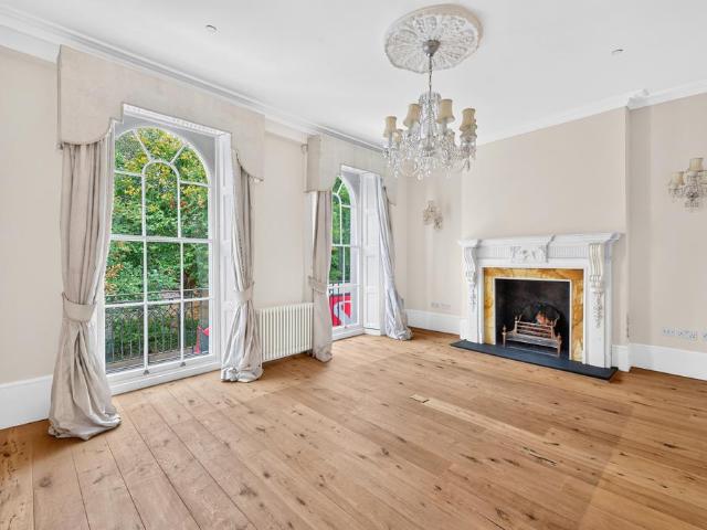 Wilmington Square, London, WC1X 4 bed end of terrace house to rent £10,000 pcm £2,308 pw