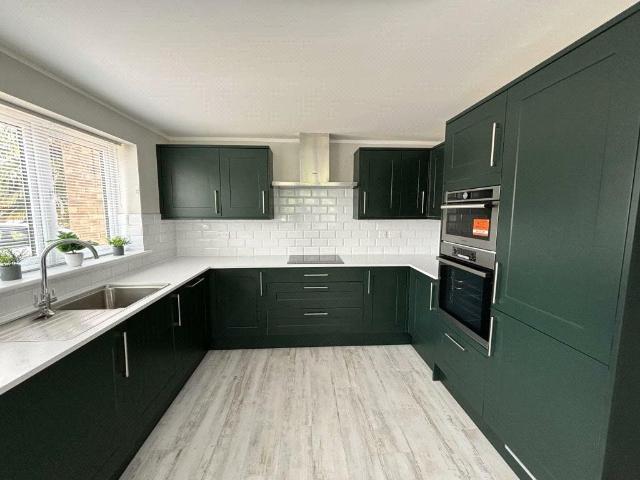 Wilmot Close, Witney, Oxfordshire OX28, 3 bed end terrace house to rent, £1,800 pcm | PrimeLocation