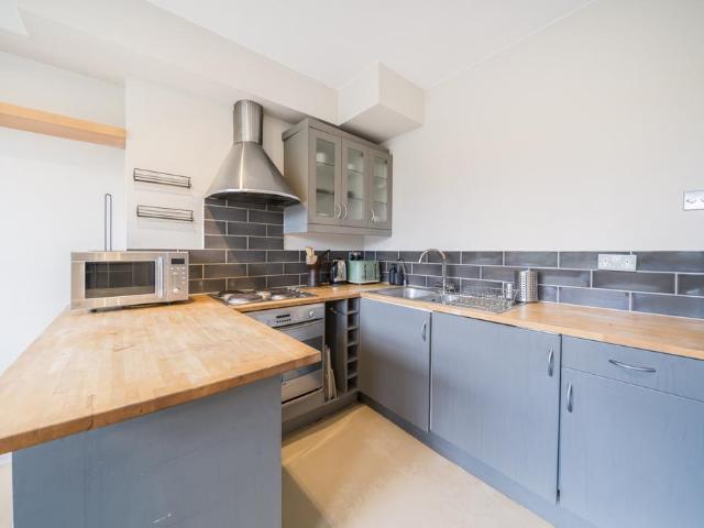 Wilmot Street, London, E2 1 bed flat to rent £2,250 pcm £519 pw