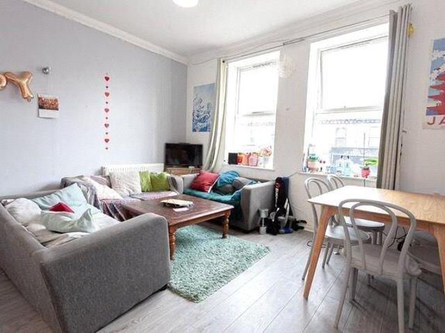 Wilmslow Road, M20 6 bed flat to rent £3,001 pcm £693 pw