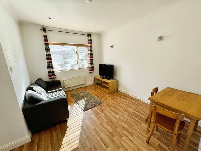 Wilmslow Road, Manchester, Greater Manchester M14, 1 bed flat to rent, £900 pcm | PrimeLocation