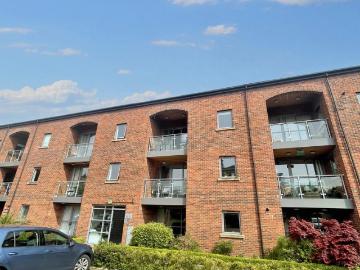 Wilmslow Road, Manchester M20 3 bed duplex to rent £2,950 pcm £681 pw