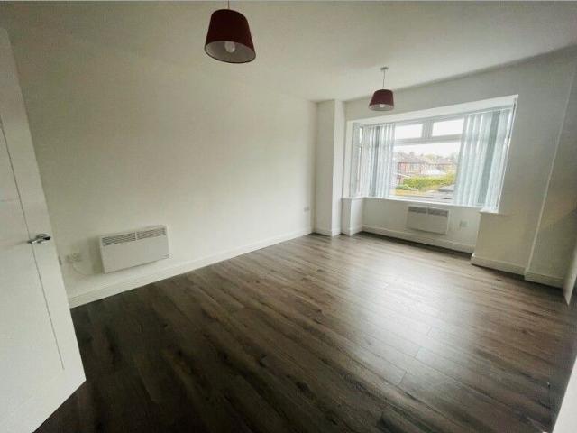 Wilmslow Road, Cheadle SK8, 2 bed flat to rent, £1,200 pcm | PrimeLocation