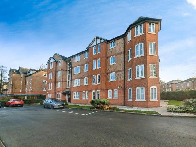 Wilmslow Road, Greater Manchester M20 2 bed apartment to rent £1,250 pcm £288 pw