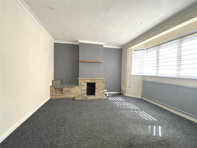 Wilsden Avenue, Luton LU1, 3 bed terraced house to rent, £1,700 pcm | PrimeLocation