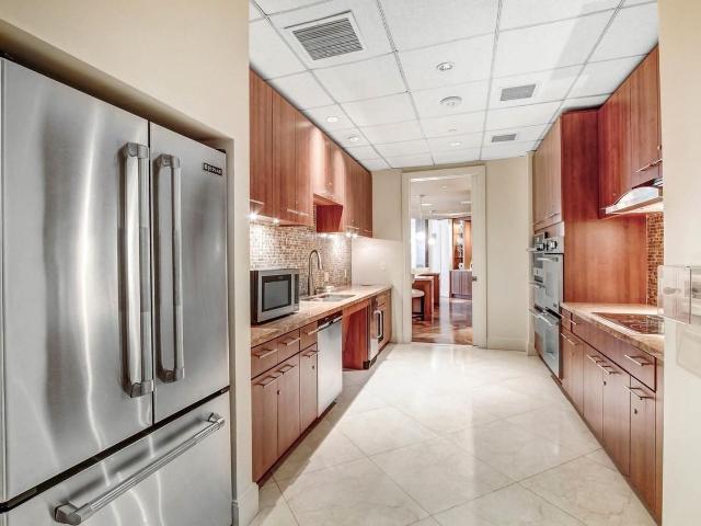 Wilshire Victoria Westwood Apartments 1 Bedroom Apartment for Rent at 10700 Wilshire Blvd, Los Angeles, CA 90024 Westwood