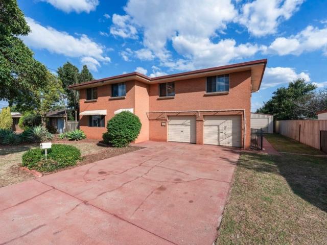 Wilsonton, 32 McFarlane St