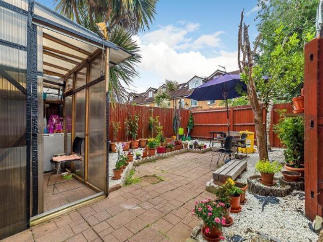 Wilson Avenue, Mitcham CR4, 4 bed terraced house to rent, £2,900 pcm | PrimeLocation