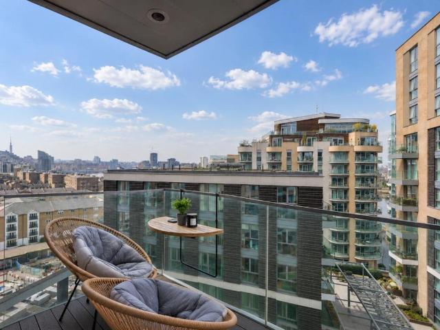 Wilson House, York Road, London, SW11 2 bed flat to rent £3,320 pcm £766 pw