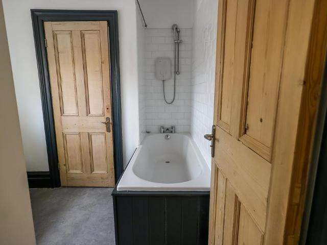 Wilson Street, Darlington DL3 2 bed flat to rent £700 pcm £162 pw