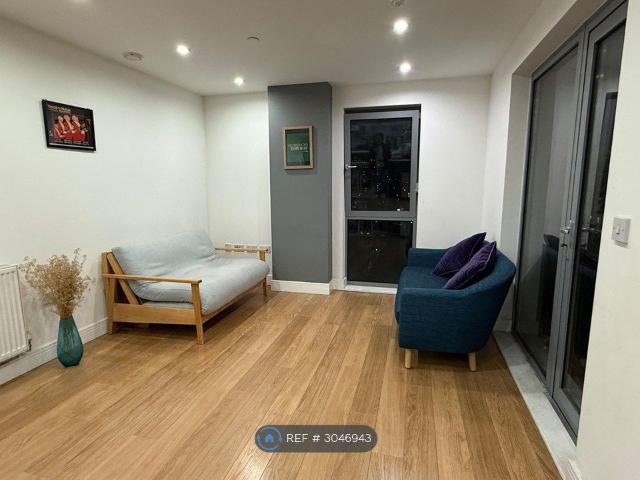 Wilson Tower, London E1, 2 bed flat to rent, £2,700 pcm | PrimeLocation