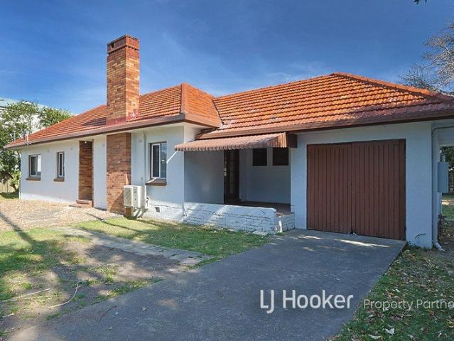 Wilston Gem Renovated 3 Bedroom Home Near Transport & Shops