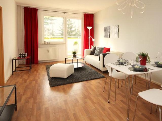 Wir bauen für Sie um: 4 Raum Wohnung mit vielen Extras in Lusan