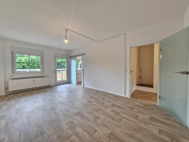 Wir machen neu! 3 Zimmer Wohnung mit Balkon frisch renoviert ab September!