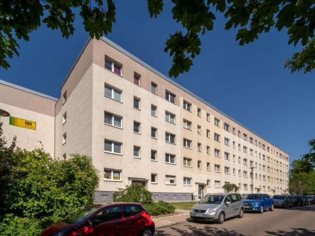 Wir sanieren für Sie 2 Raum Wohnung im EG